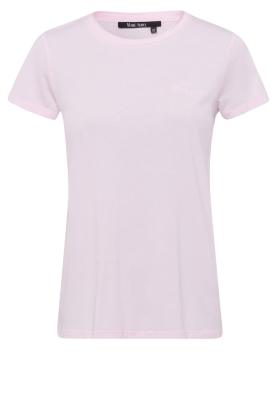 T-Shirt mit dekorativer Ausschnittblende – Femininer Style mit Komfort-Faktor