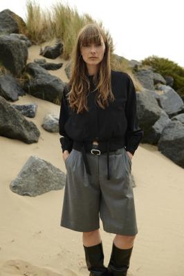 Moderner Chic: Die Ian Jacke von Jane Lushka | Ian jacket technical jersey