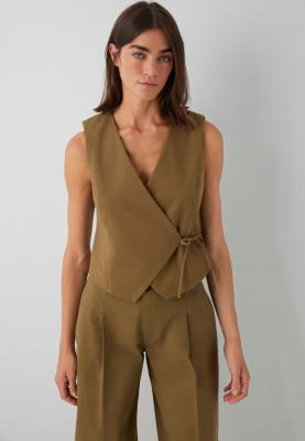 WOVEN VEST