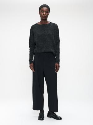 Jane Lushka Pullover – Minimalismus in edlem Schwarz | Jannys Pullover