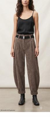 Damen-Hose von Beate Heymann im trendigen Cord-Design
