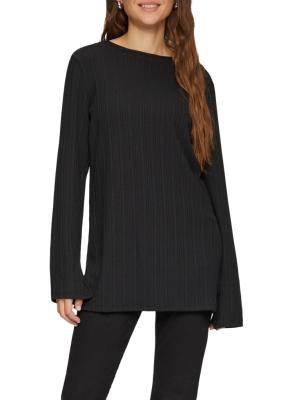 Geripptes Longshirt mit seitlichen Schlitzen