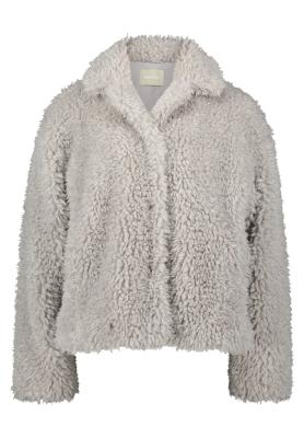 Amber & June Jacke – Kuscheliger Plüsch-Look mit stilvollem Understatement