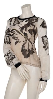 Beate Heymann Design-Shirt – Florale Kunst in zarter Transparenz