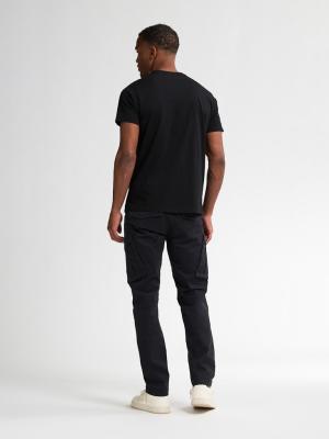 Petrol Industries T-Shirt – Klassisches Schwarz mit Logo-Detail