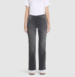 Klassische Straight-Leg-Jeans – Zeitloser Denim-Look | LAURA