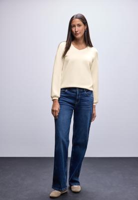 EOS_Silk look shirt w. v-neck