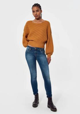 Loka amor mit PUSH UP: Po-Lift-Effekt!