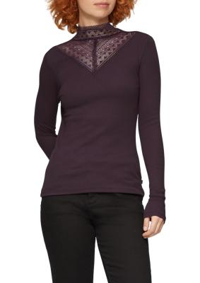 Rippshirt mit Spitzeneinsatz und Stehkragen aus Spitze