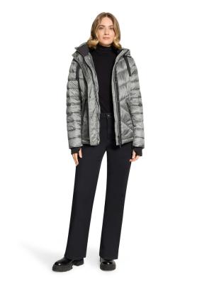 Gil Bret kurze Steppjacke mit abnehmbarer Kapuze – modern & feminin