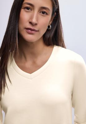 EOS_Silk look shirt w. v-neck