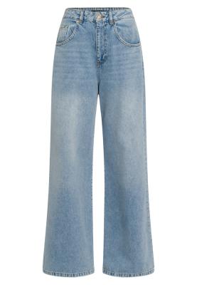 Lässige Jeanshose mit weitem Bein – moderner Denim-Klassiker